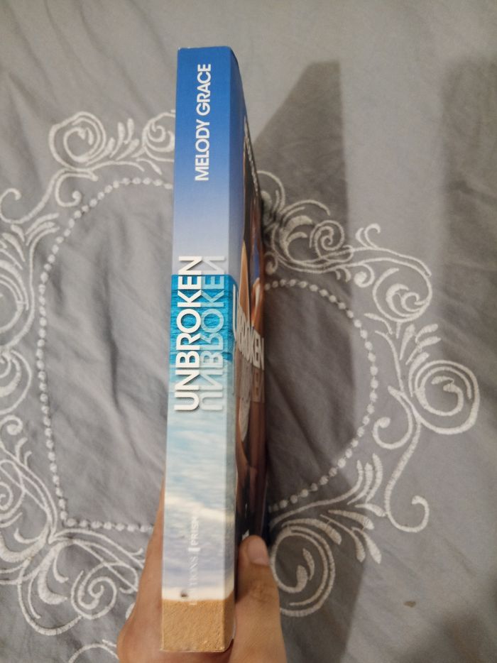 Livre (2) 📚 Unbroken - photo numéro 3