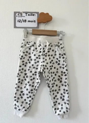 Jogging étoile - taille 12/18 mois 🌸
