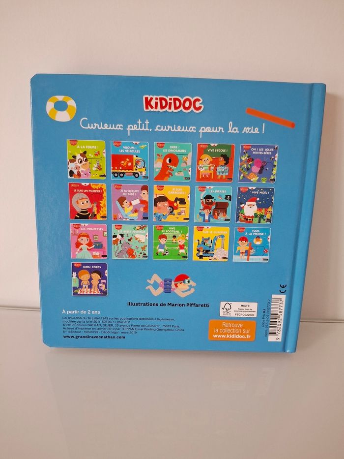 Livre KIDIDOC "Tous à la piscine" - photo numéro 2