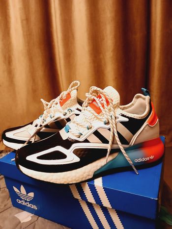 Chaussure  adidas  neuf