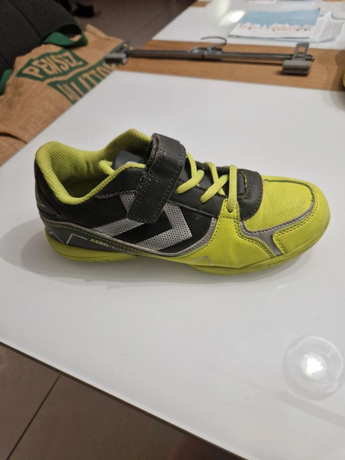 Chaussures de handball Hummel pointure 37 très bon état - photo numéro 2