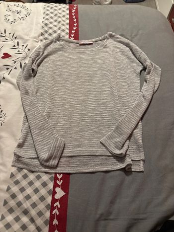 pull gris