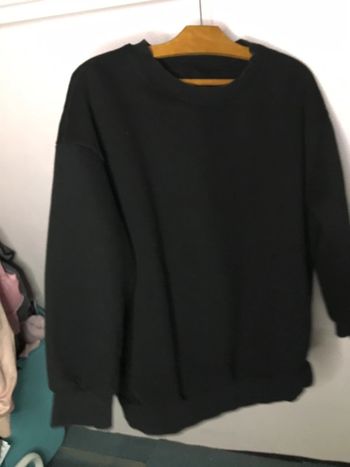 Sweat basic noir.