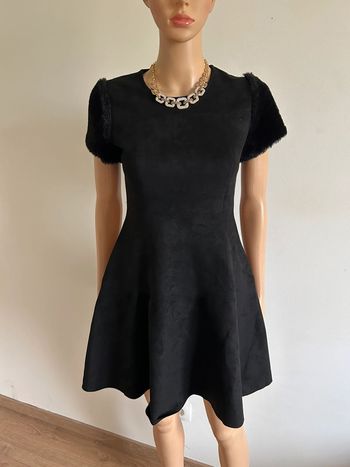Robe noire à manches courtes Molly Bracken taille XS jamais portée