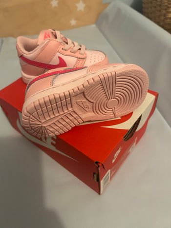 Dunk rose bébé