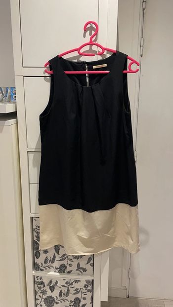 Robe bicolore noire et beige camaïeu