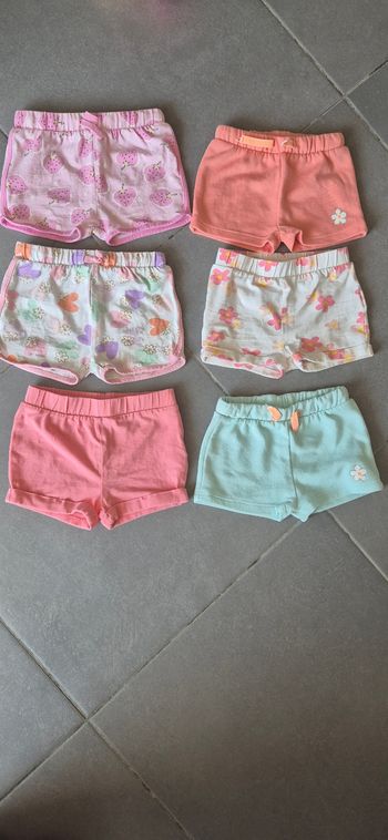 Lot shorts fille 12 mois