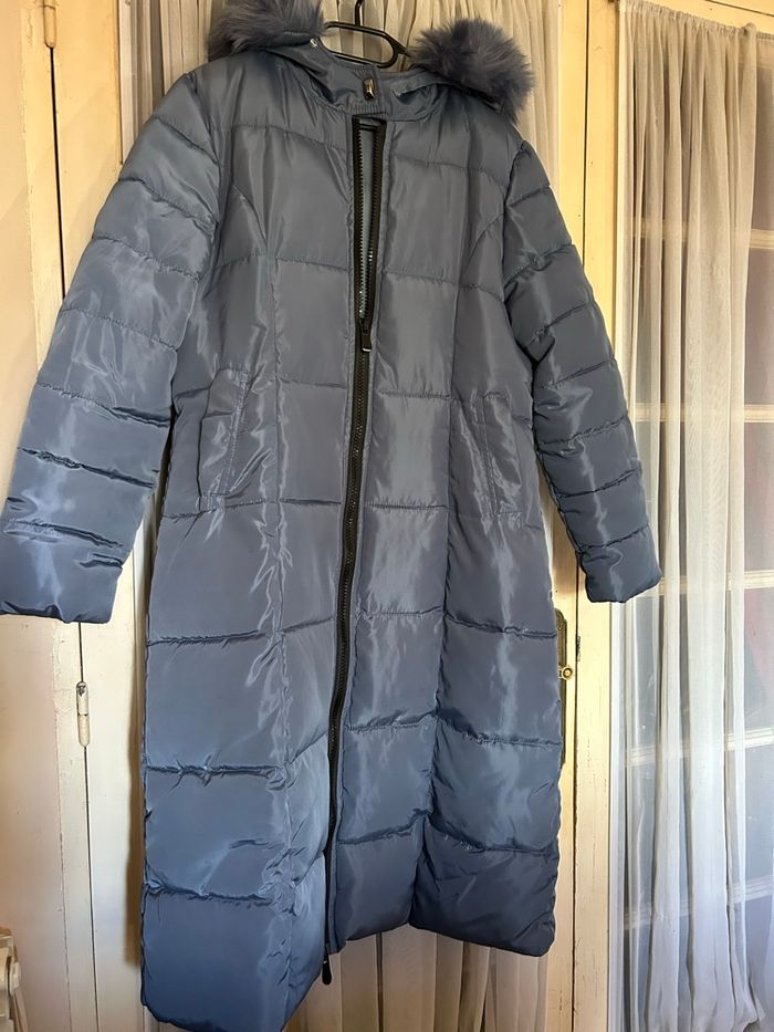 Manteau long doudoune très bon état bleu