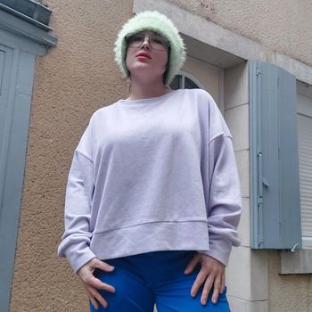 Magnifique pull chill oversize neuf