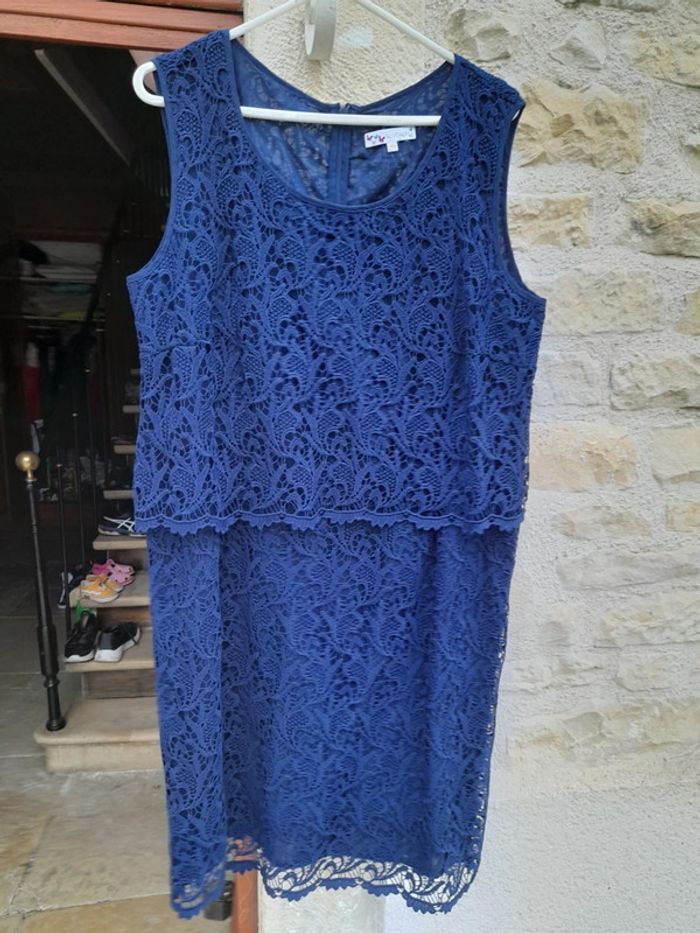 Robe longue dentelle bleue