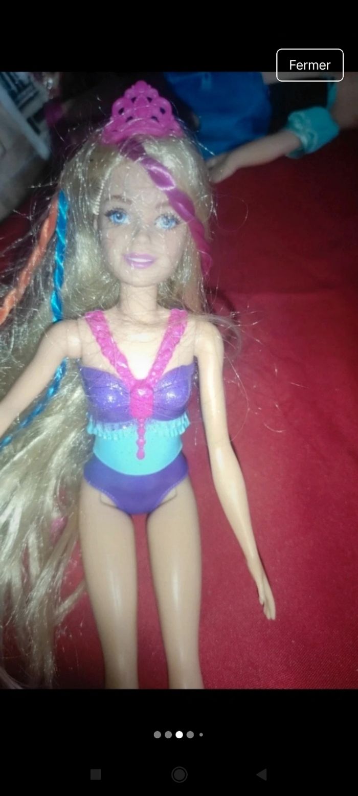 Poupée barbie Mattel j6