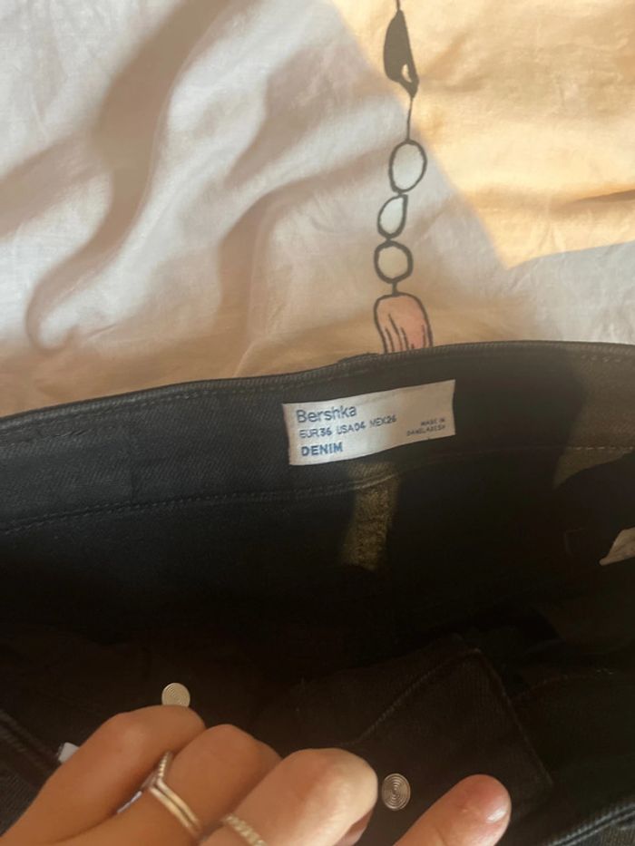 Jean noir, Bershka - photo numéro 4