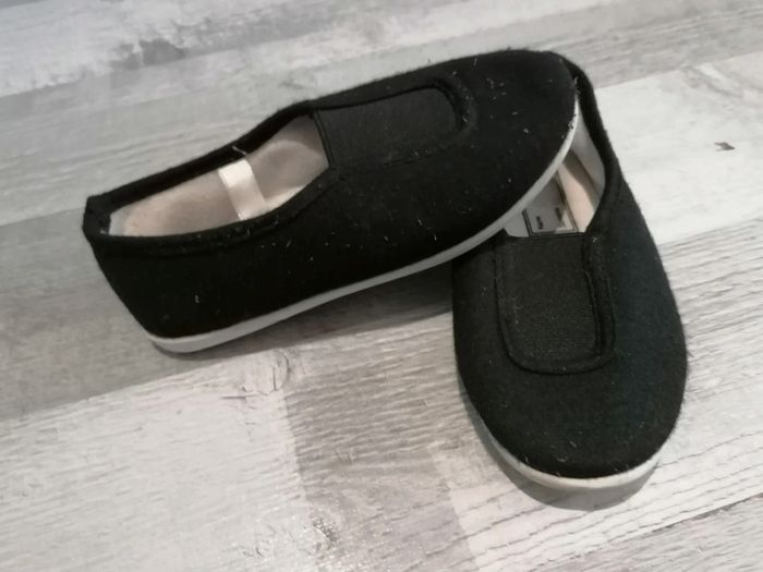Ballerines noir T 26 👧🏻