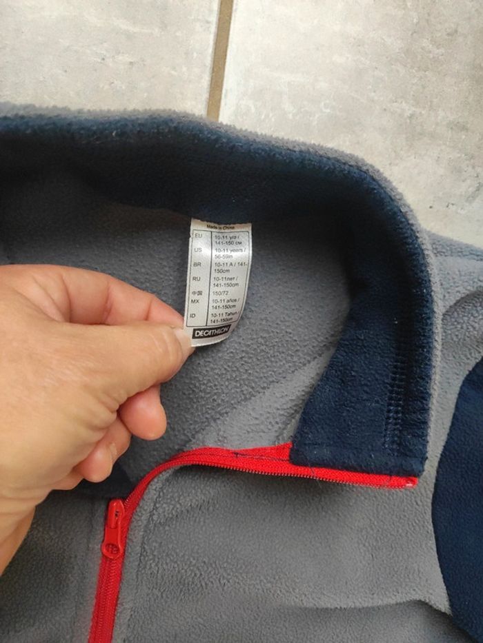 Polaire garçon taille 10-11 ans. - photo numéro 2