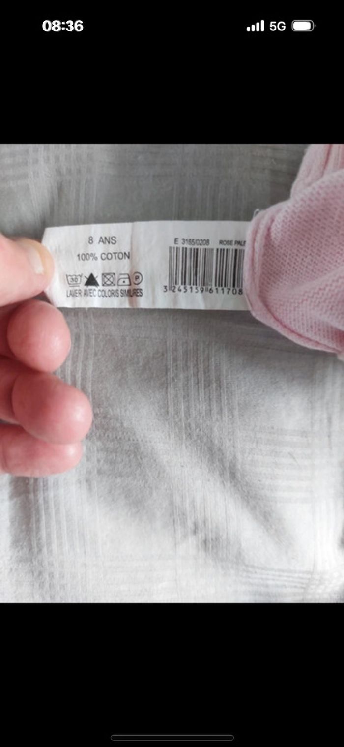 Tee-shirt pull fin C.F.K (Monoprix) taille 8 ans - photo numéro 4