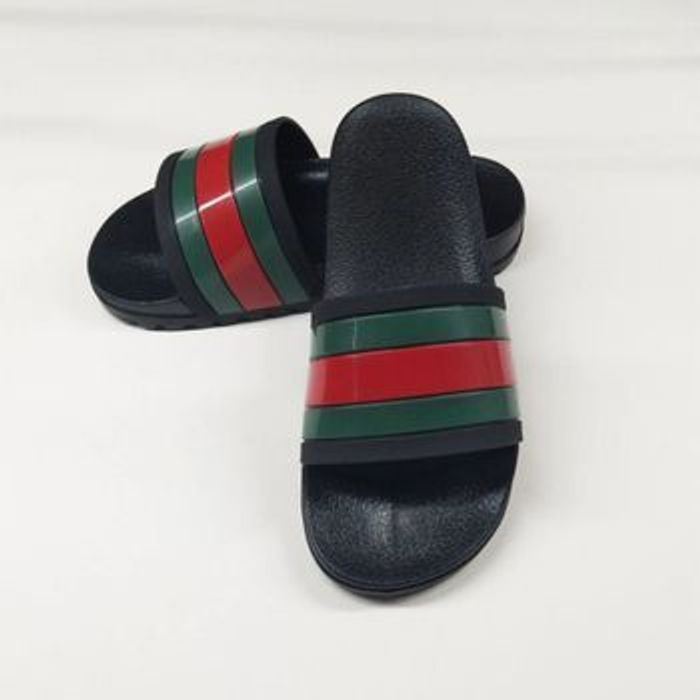 Sandales gucci neuve