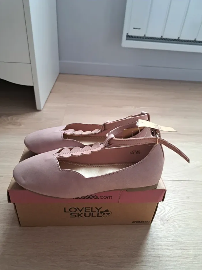 Ballerines neuves 35 - photo numéro 2