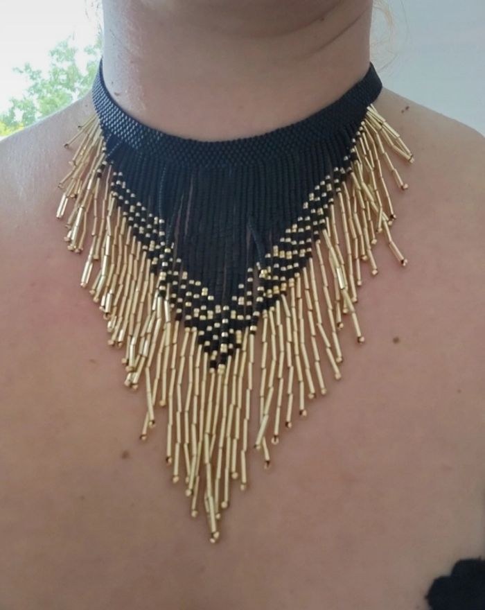 Collier raz de cou à frange - photo numéro 2
