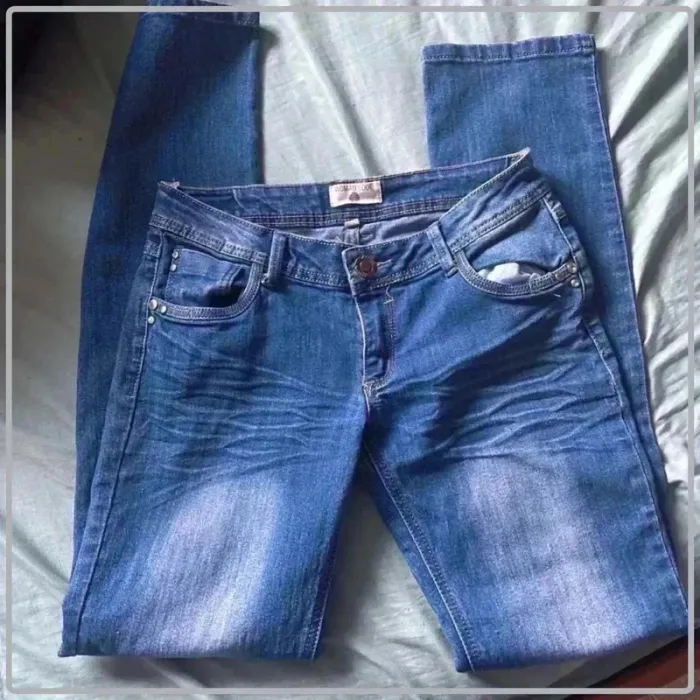 Jeans taille 38 marque woman code neuf sans etiquette - photo numéro 2