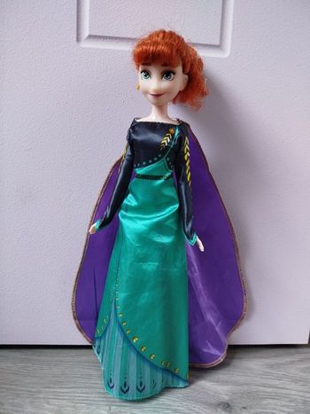 Poupée Disney Anna