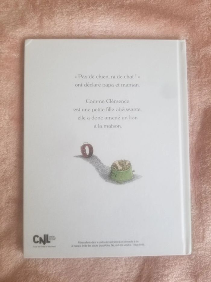Album "Les lions ne mangent pas de croquettes" - photo numéro 2