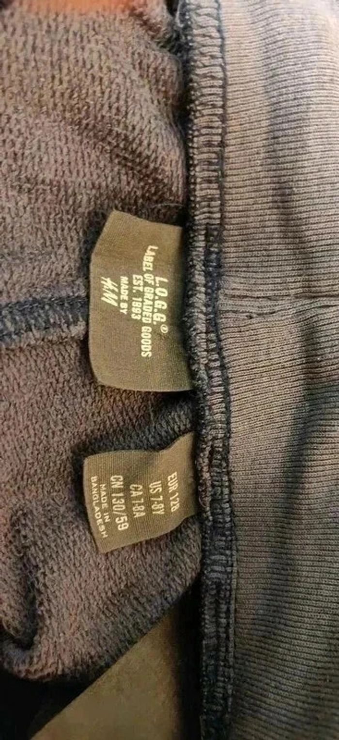 Short molleton marine et vert anis H&M 7/8 ans - photo numéro 3