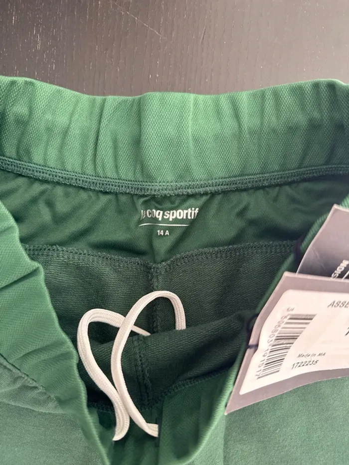 Short AS Saint-Étienne domicile – Le Coq Sportif – Taille 14 ans – Neuf - photo numéro 5
