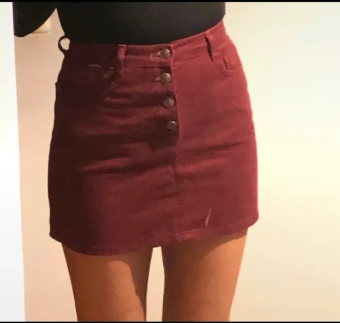 Jupe bordeaux - photo numéro 2