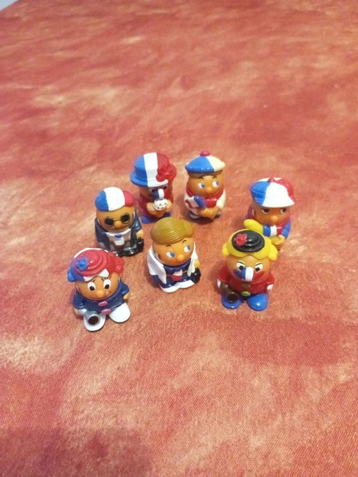 Lot de 7 figurines Kinder surprise Supporter, fan de foot