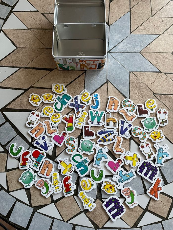 Lettres magnétiques « les Alphas »