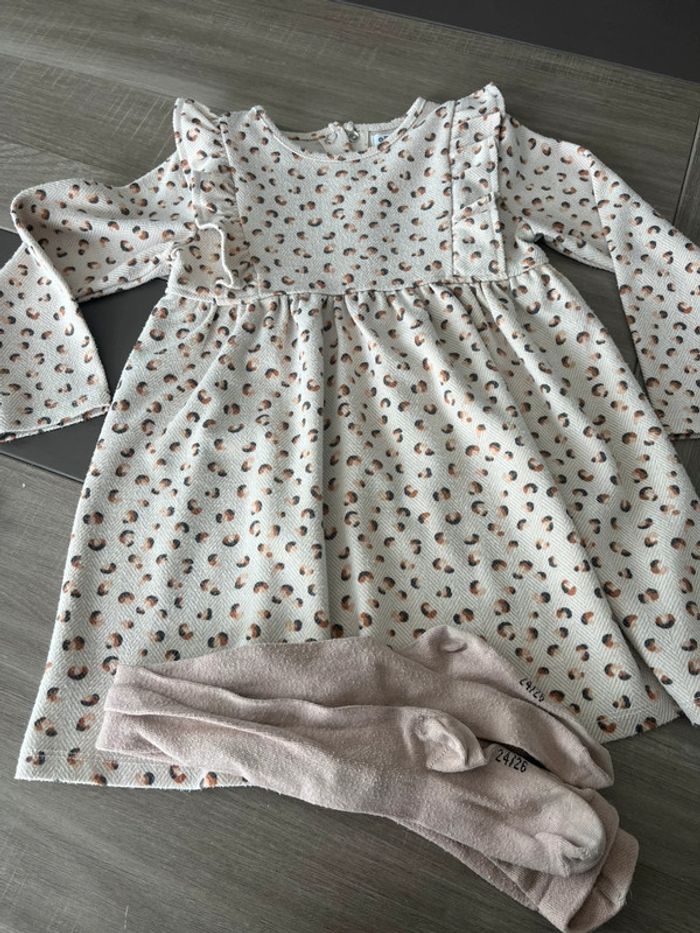 Robe gémo fille 4 ans + paire de collant 24/26