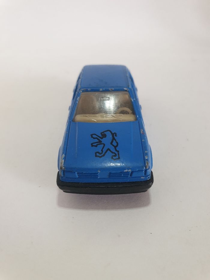 Mc Toy Peugeot 309 1/64 Made in China 🇨🇳 - photo numéro 3