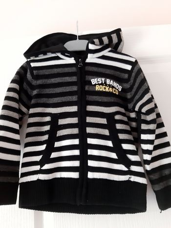 Gilet chaud à rayures 4 ans