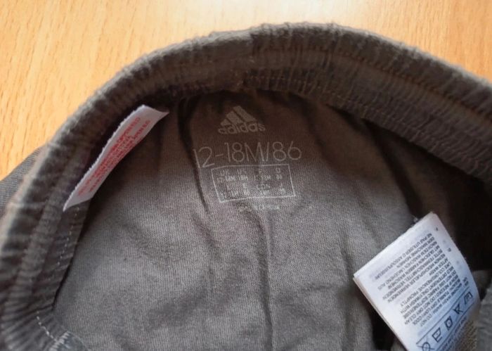 Short Adidas 18 mois - photo numéro 3