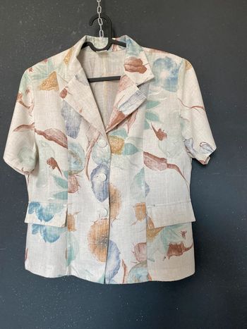 Veste légère pastel voir mensurations