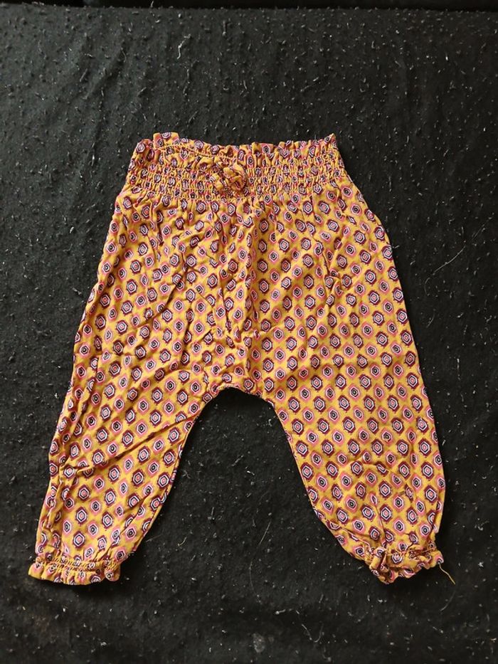 Ensemble été pantalon/t-shirt en 12 mois - photo numéro 2