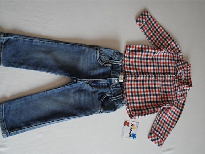 Lot n°1 : 6 Vêtements Garçon 9 mois : 3 Pantalons + 3 Hauts - photo numéro 4