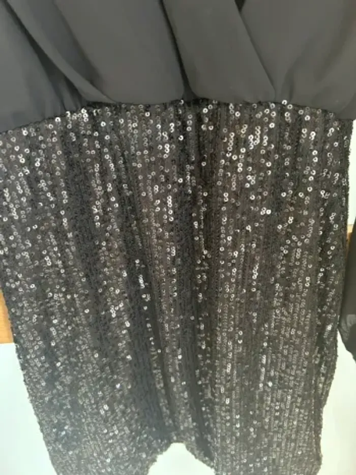 Robe à sequins - photo numéro 2