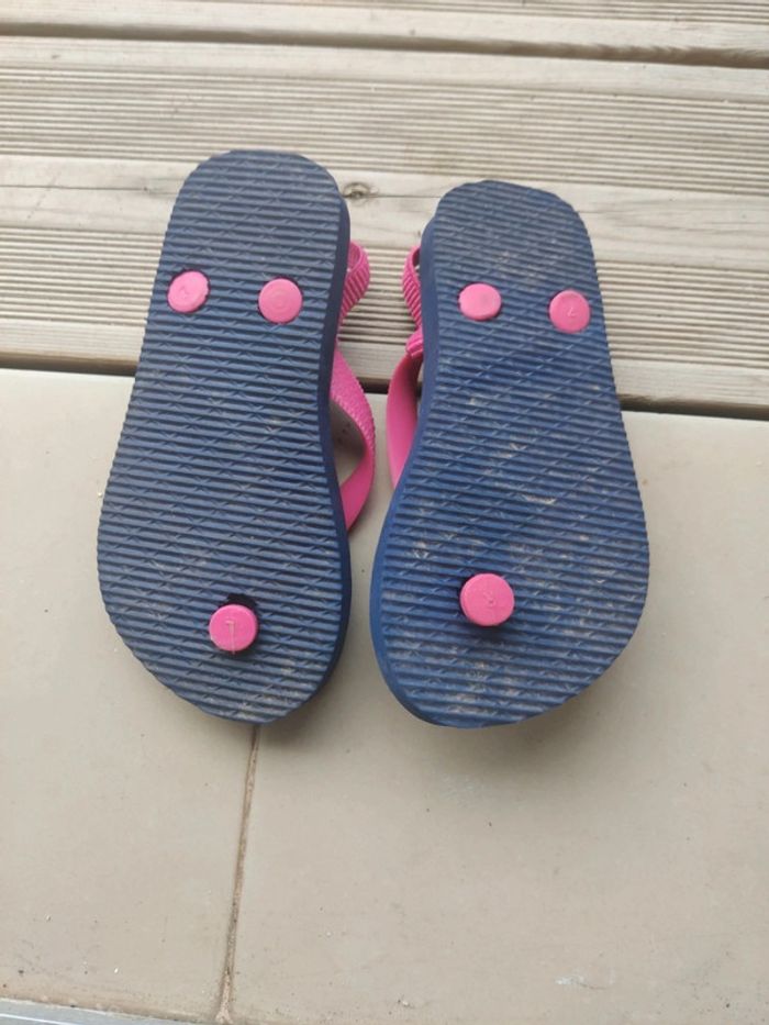Tongs bleu et rose taille 26 27 - photo numéro 3