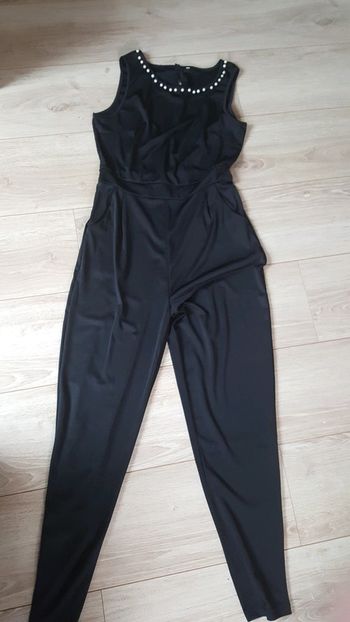 Combinaison pantalon noir L avec perles