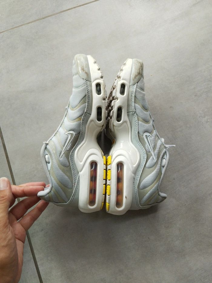Baskets Nike air max plus TN 35,5 - photo numéro 3