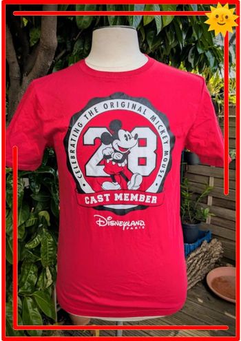 🎢 T-shirt officiel Disneyland Paris - Cast Member édition Mickey 28 🎉