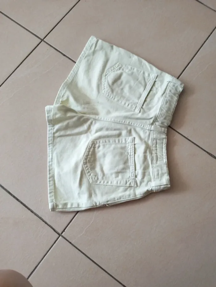 Short vert pâle - photo numéro 3