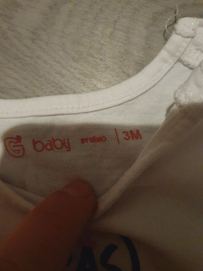 Maillot t-shirt 3mois - photo numéro 3