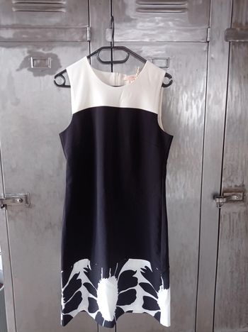 Robe noire et blanche neuve taille 38 La Fée Maraboutée