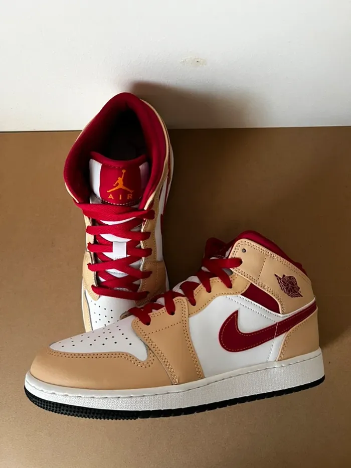 Nike Air Jordan 1 Mid Light Cardinal Curry - 40 - photo numéro 5