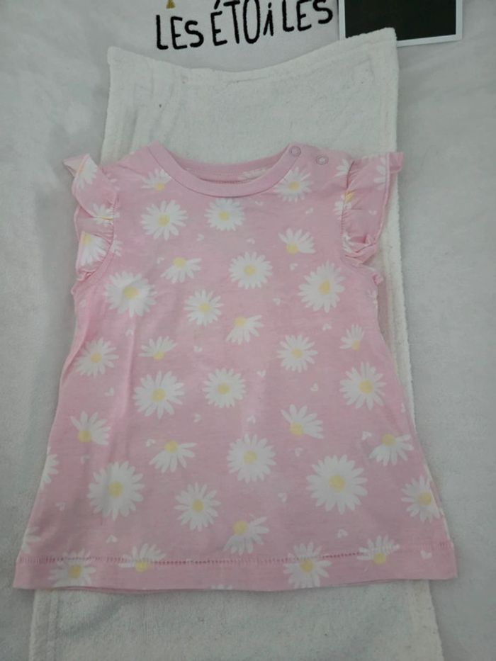 T-shirt bébé fille taille 9 mois neuf