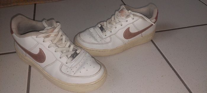 Baskets Nike AF1 cuir blanc T. 38,5