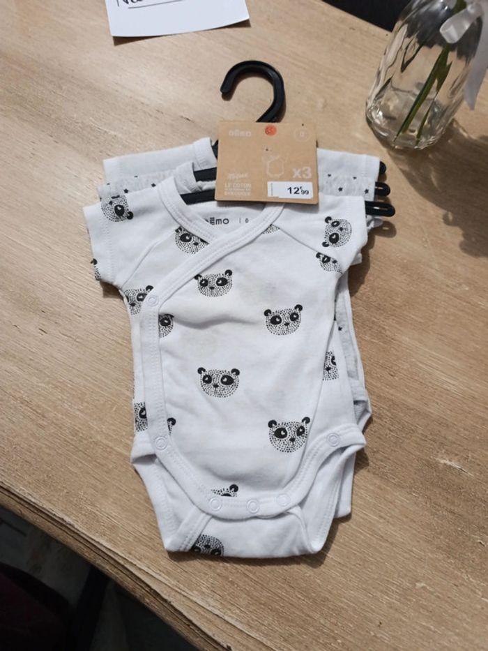 Lot body Gémo naissance neuf - photo numéro 4