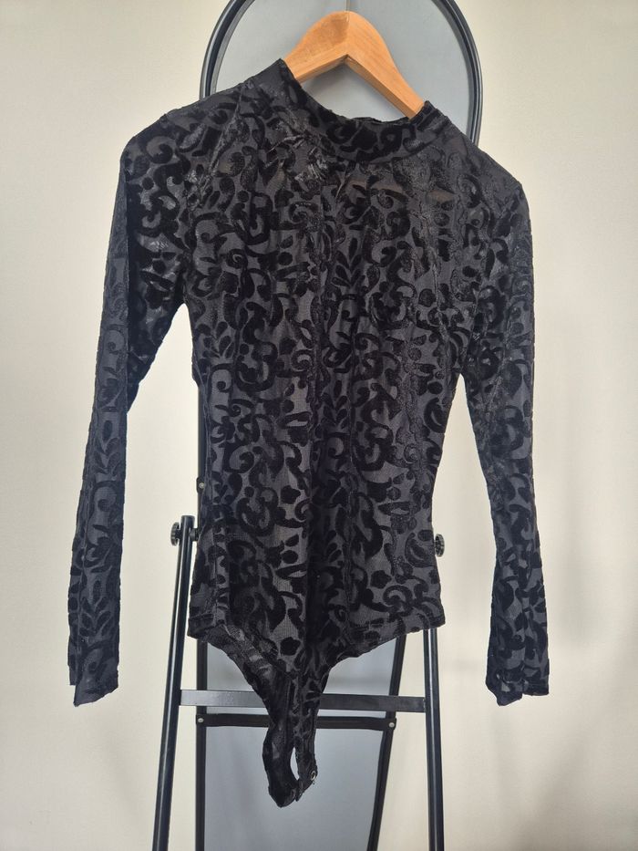 body motif effet velours taille S